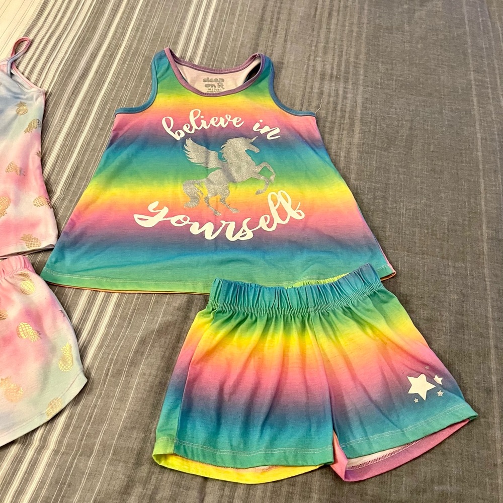 2 LITTLE GIRLS SIZE 7/8 2-PIECE PAJAMAS SET - Picture 5 of 10